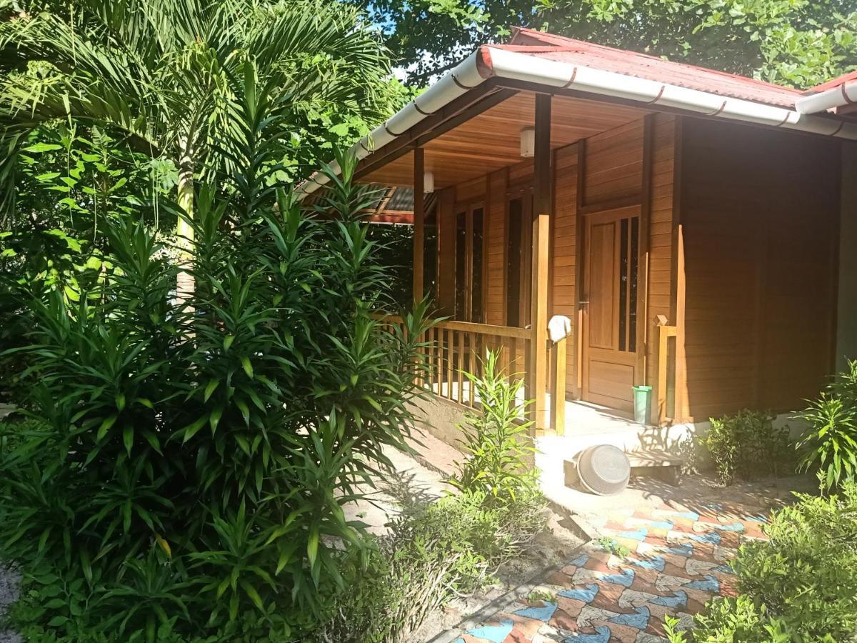 Cakalang Resort Bunaken Exteriör bild