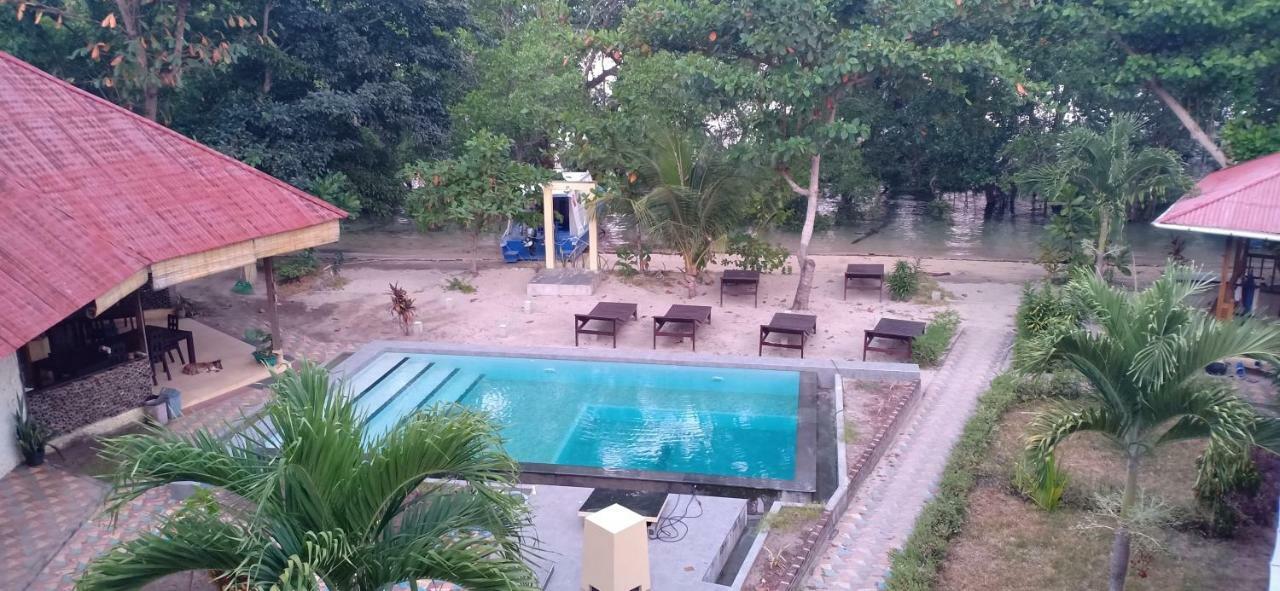 Cakalang Resort Bunaken Exteriör bild